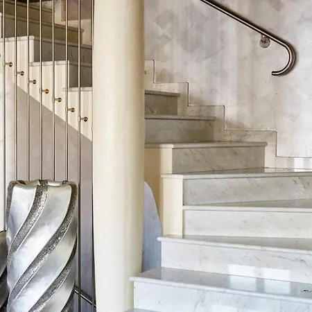 Silver Villa