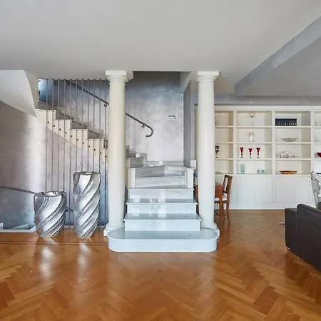 Villa Silver