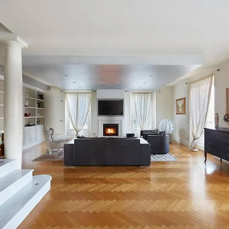 Silver Villa *