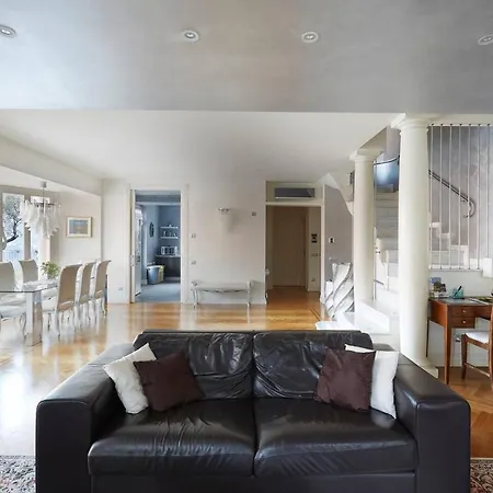 Silver Villa